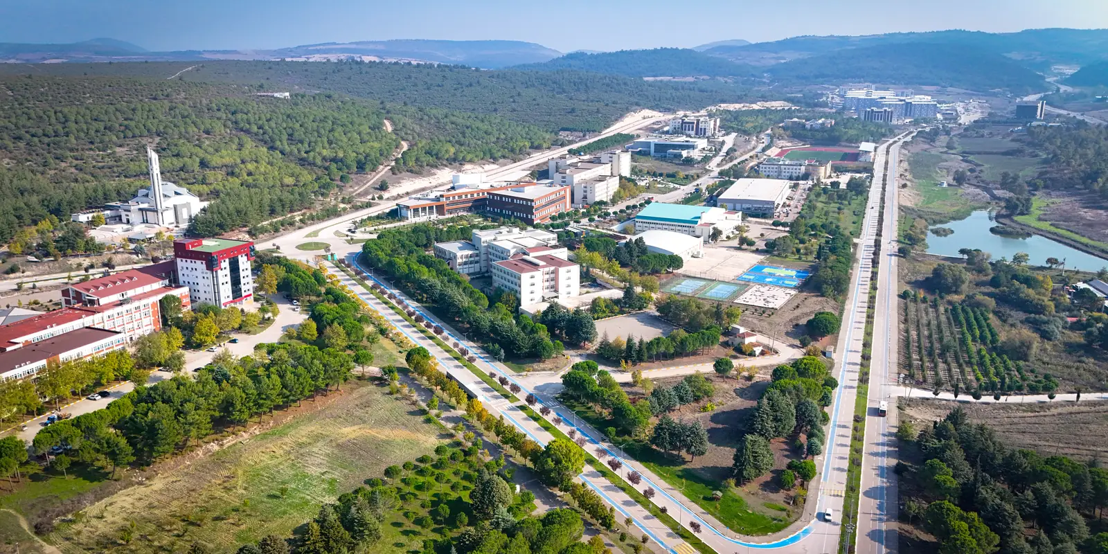 Balıkesir Üniversitesi Çağış Yerleşkesi'nin havadan görünümü